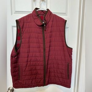Maroon Haggar light weight puffy vest